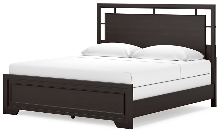 Covetown King Panel Bed with Mirrored Dresser